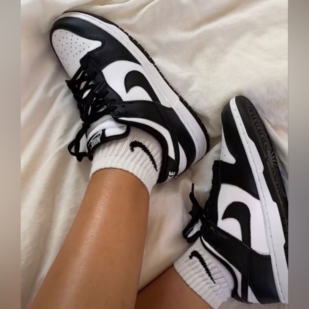 NIKE Panda DUNKS!